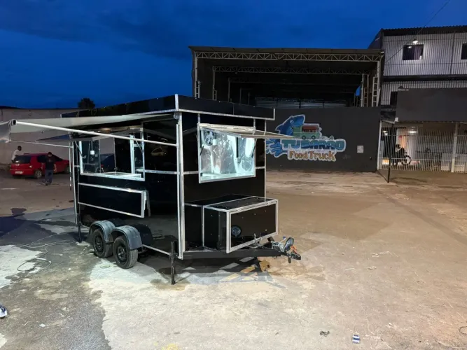 Food truck trailer