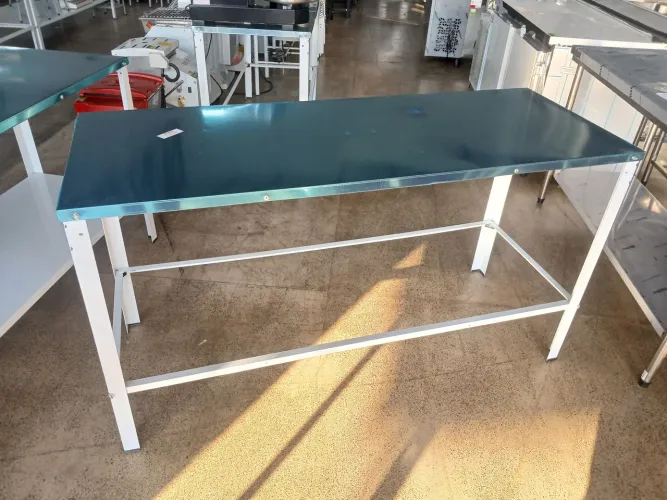 Mesa inox 160x 60 Braesi tampão Inox