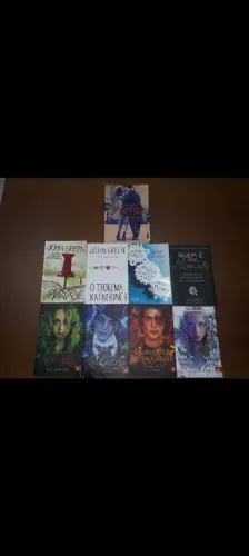 Kit com 9 livros_ John Green + O Lado Mais Sombrio + Um Dia