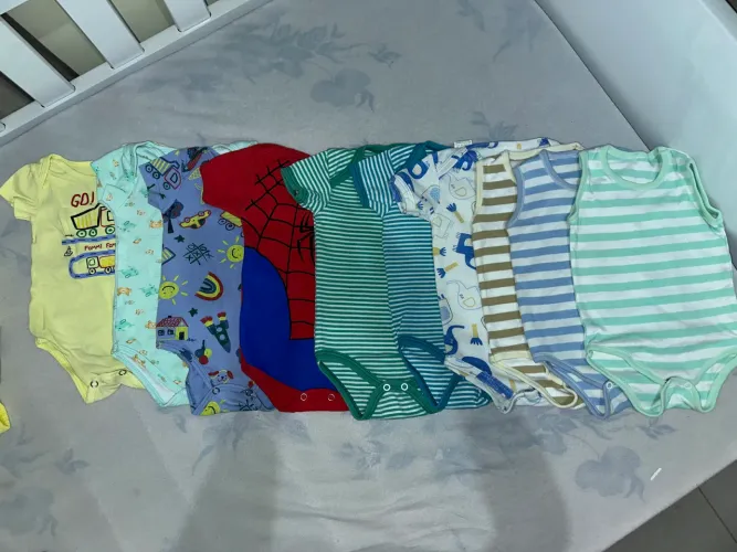 Lote de roupinhas bebê