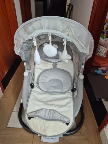 Cadeira de bebe elétrica Maxibaby