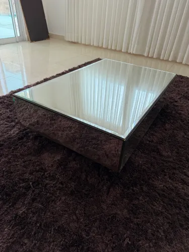 Vende-se um centro de mesa todo espelhado