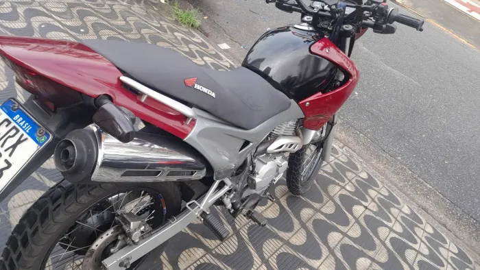 Vendo moto falcon ano 2000 