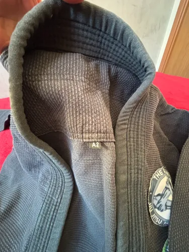 Kimono de Jiu-Jítsu tamanho A2,