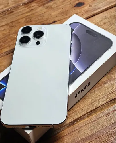 iPhone 16 pro max  interessado eu envio fotos 97% de bateria 