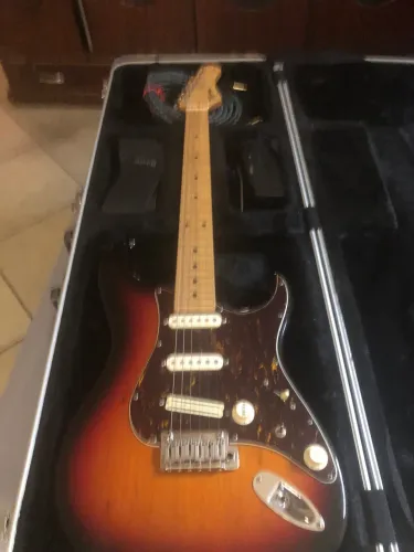 Guitarra Tagima T805