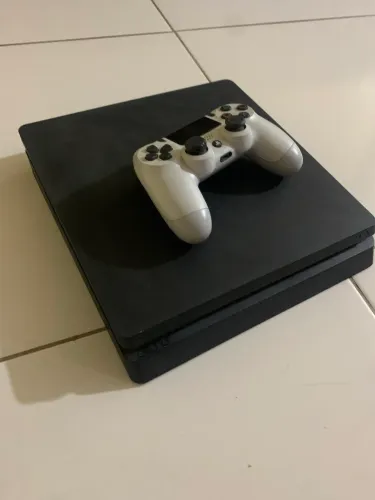 Ps4 slim 1Tb 10 jogos