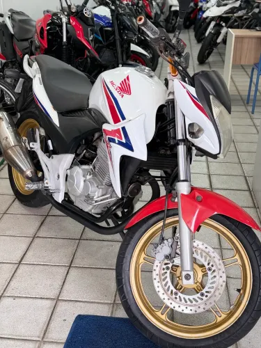 Honda CB 300R 2015