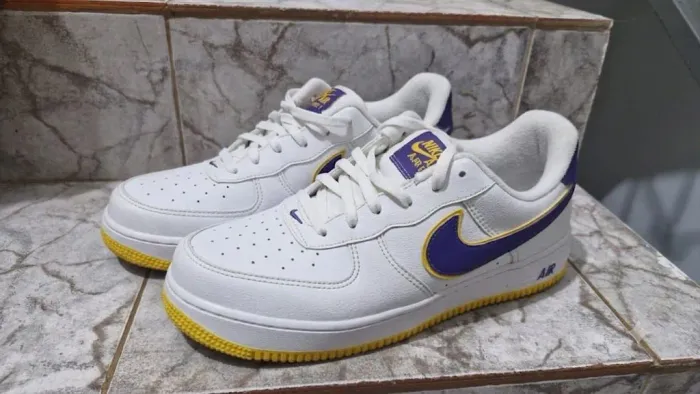 Nike AirForce Lakers - Tamanho 42