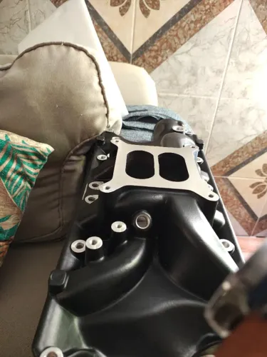 Admissão tipo edelbrock 302 v8