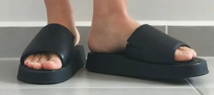 Chinelo Slide Preto. N. 36 - Super confortável e leve -