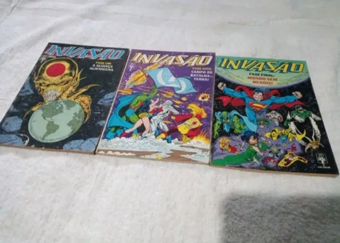 Minissérie completa em formatinho Invasão Editora ABRIL