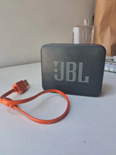 Jbl go essential