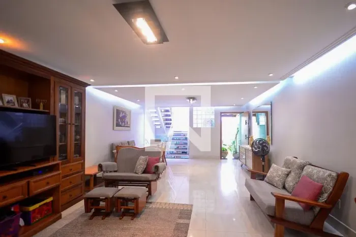 Casa à Venda - Jardim Santa Emília, 3 Quartos, 150 m2