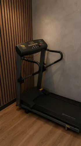 Esteira Moviment lx150