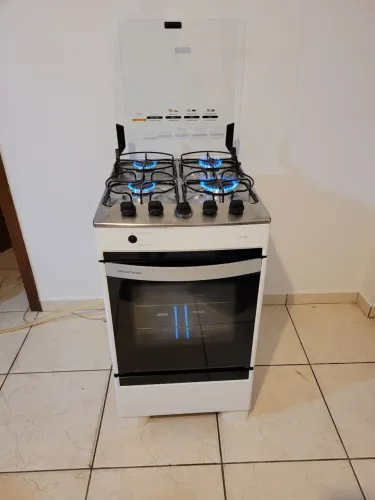 Vendo esse fogão tudo em ordem funcionamento também conservado