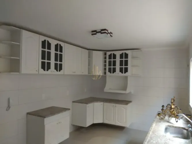 Casa para locação com 3 dormitórios, suíte e churrasqueira no Jardim América, Mogi Guaçu