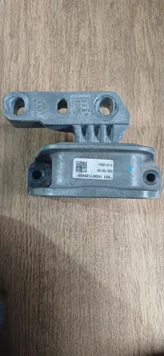 COXIM DO MOTOR LADO DIREITO POLO TRACK 2024 ORIGINAL USADO