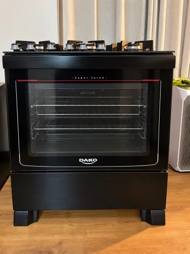 Fogão Dako 5 Bocas com Mesa de Vidro - Excelente Estado. R$ 1.200,00