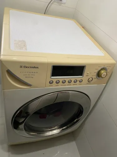 Lava e seca Eletrolux 10,5kg funcionando todas as funções