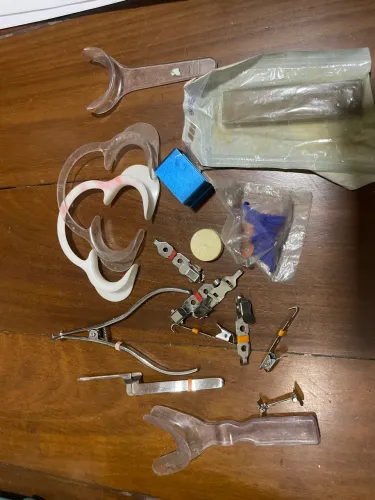 Afastadores odontologia 