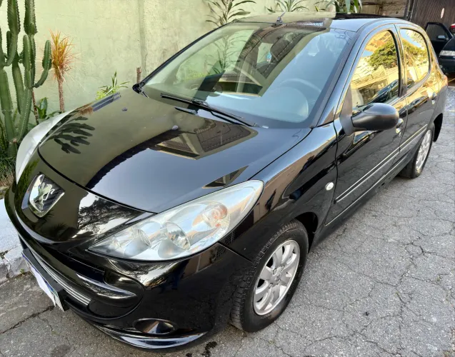 Peugeot 207 XR Sport 1.4 Flex 8V 5P 2012