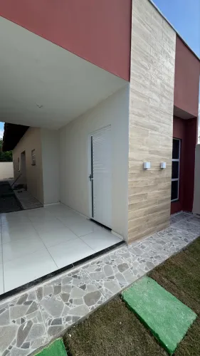 Casa Nova no Siqueira - Pronta para financiar e morar