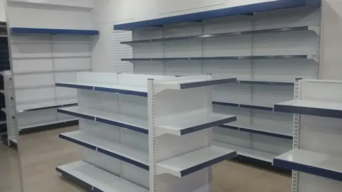 Moveis para lojas - prateleiras, balcão, check out - valores sob consulta
