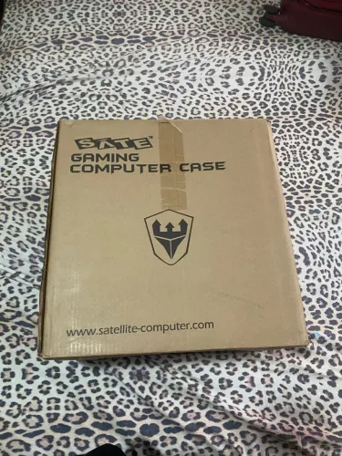 Gabinete NOVO compacto 5 fans RGB