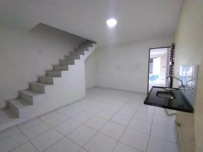 AR035 - Casa na Rua C - SIM - 2/4 com laje