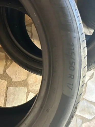 Pneu Michelin 215/50/17 "meia vida" - 4 unidades