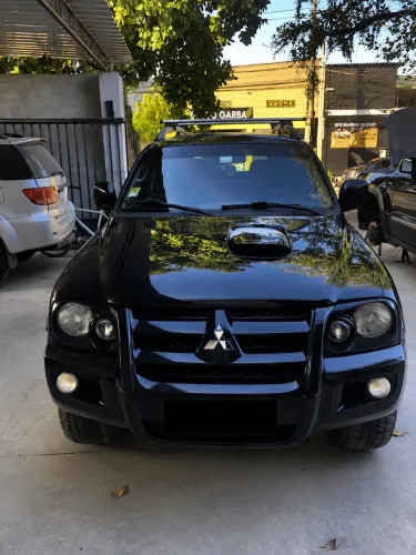 Mitsubishi Pajero Sport HPE 2.5 4X4 Diesel Mec. 2010