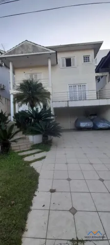 Imóvel com 4 suites a venda ou locaçao no Arujá V , confira !