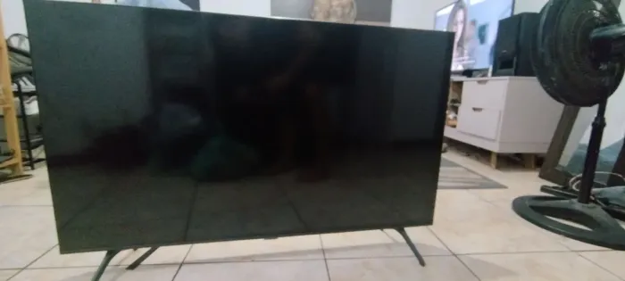 Vendo Smart TV Samsung 50" - Ideal para Conserto ou Retirada de Peças!