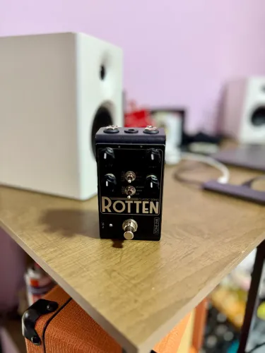 Pedal rotten Tone ink
