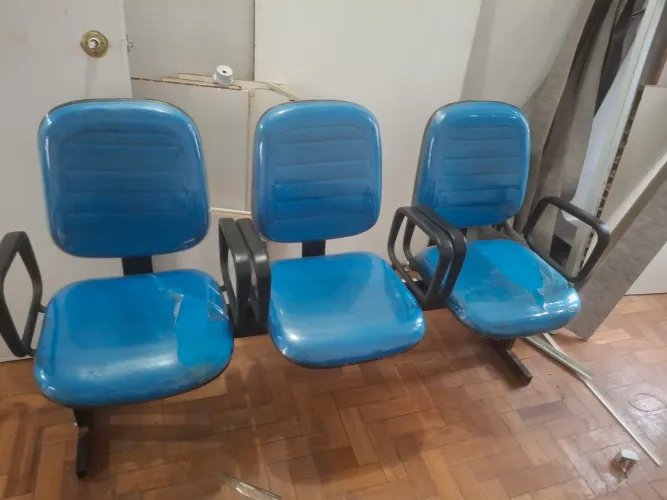 Longarinas de três lugares