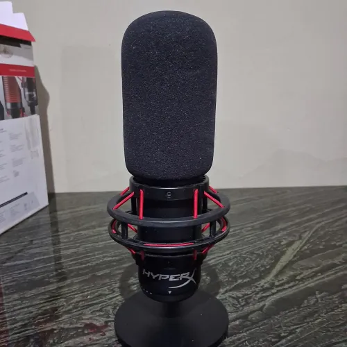 Microfone Hyperx Quadcast + Espuma