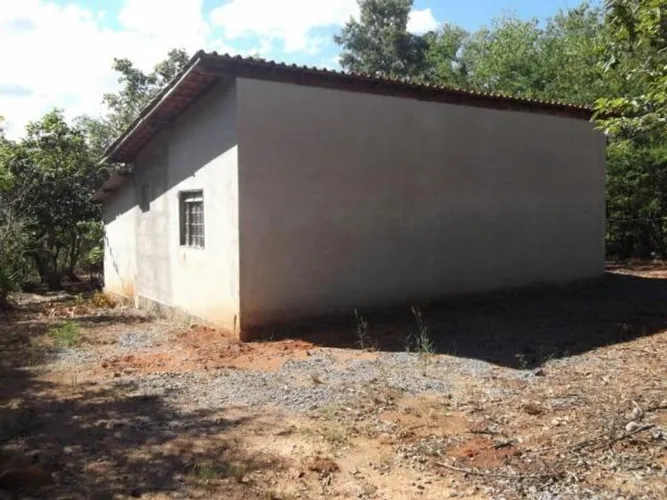 Linda chácara de 2500metros, barracão com água luz, portaria. WhatAap * Guilherme