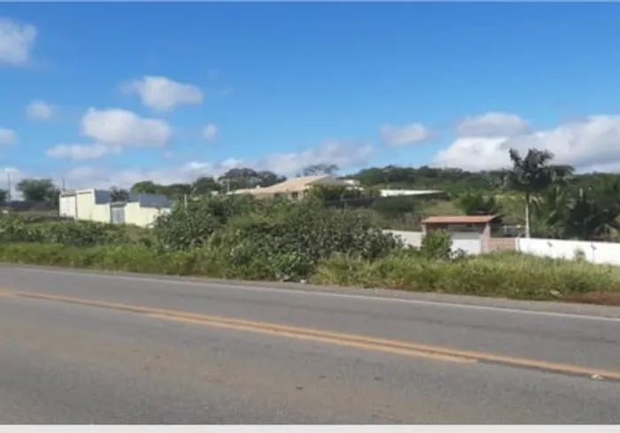 Vende-se Terrenos de Chácaras a 200 m da BR232 no Km395 próximo a Serra Talhada-PE