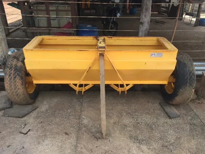 Distribuidor de Calcário, Calcareadeira Marca Mepel 700kg