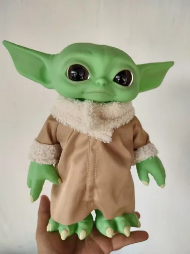 Babe YODA Star Wars auto realismo 