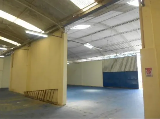 Duque de Caxias/Rio de Janeiro - 02 Galpões - R$3.800.000,00