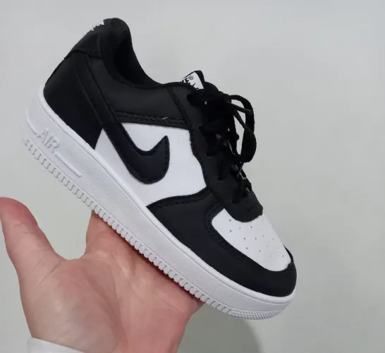 Tênis Nike Air Force infantil 33