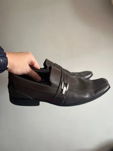 Sapatos sociais marrom - tamanho 41