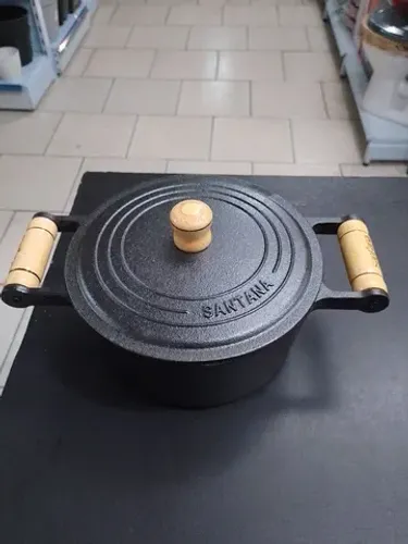Panela Caçarola de ferro fundido com alça e tampa ferro 20x10cm
