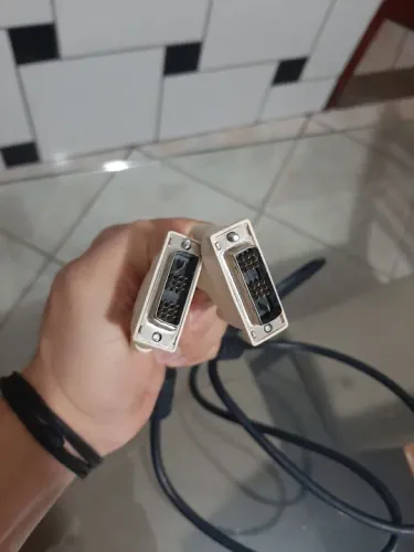 Cabo DVI (Troco por carregador Samsung original Tipo C preto)