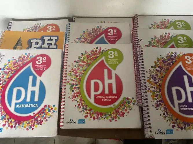Livros sistema de ensino PH