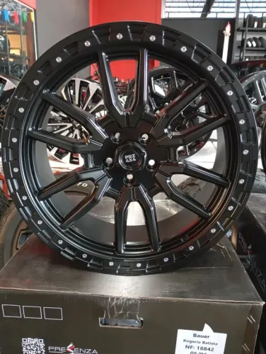 Roda offroad R20x9 furacão 5x110