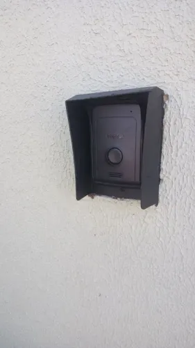 Interfones fechaduras motor de portão concertinas cercas alarmes