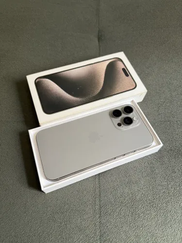 IPhone 15 pro Max natural 256gb! Aceito trocas e cartão.